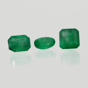 Muzo Mixed - A 2,12 ct B 1,89 C 1,08 ct