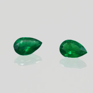 Muzo Pear - Couple A-0,76 ct & B-0,73 ct