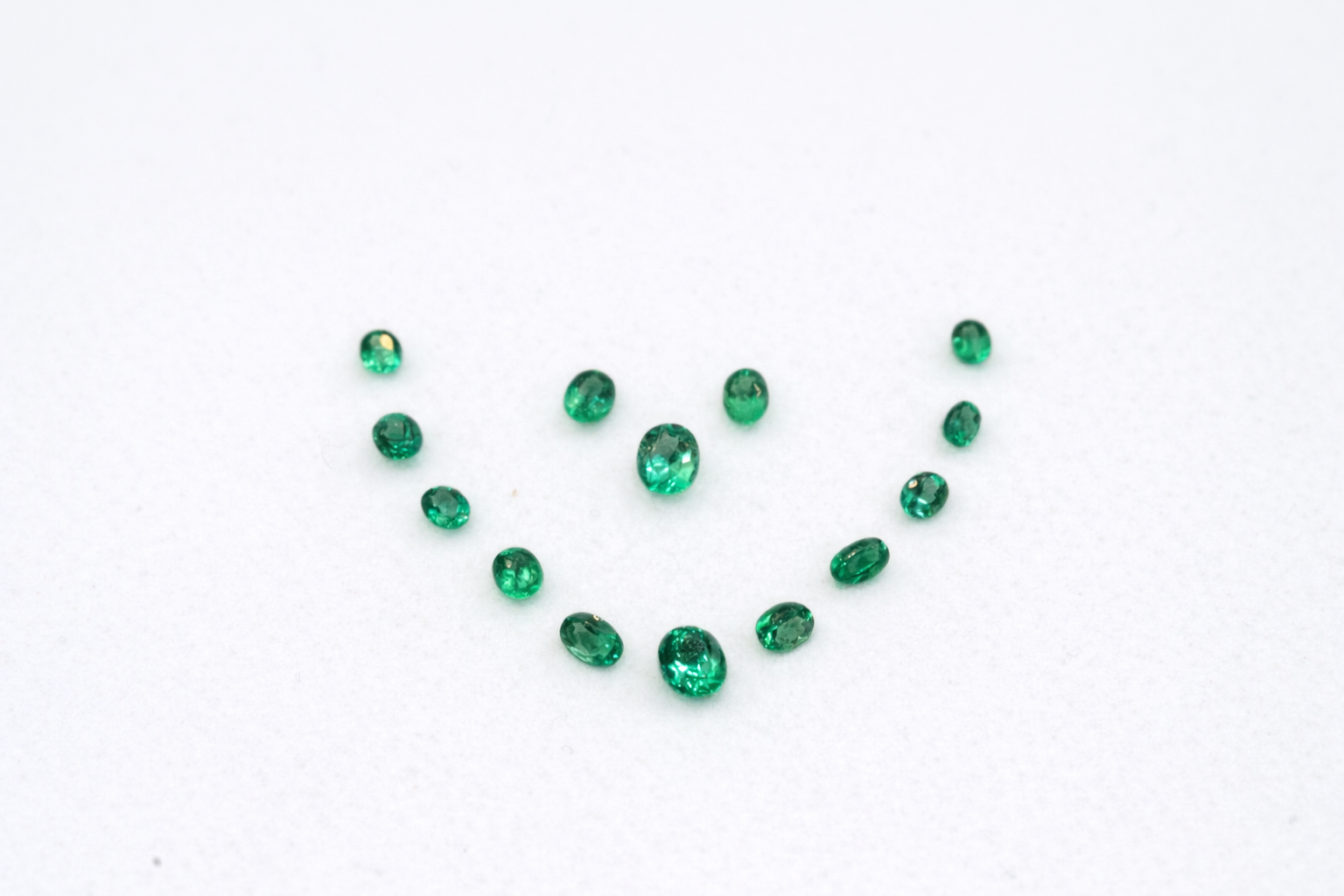 9,3 ct Chivor 14 Emeralds