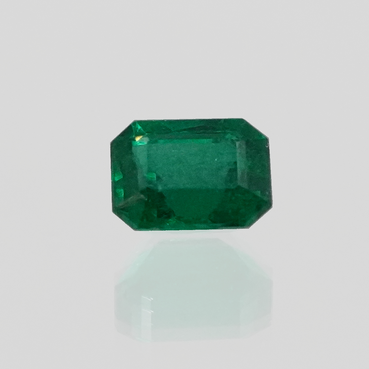 0,92 ct Muzo Emerald Cut