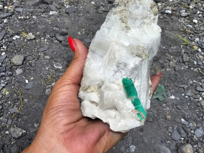 From Rock to Ring: How an Emerald Actually Comes Into Being