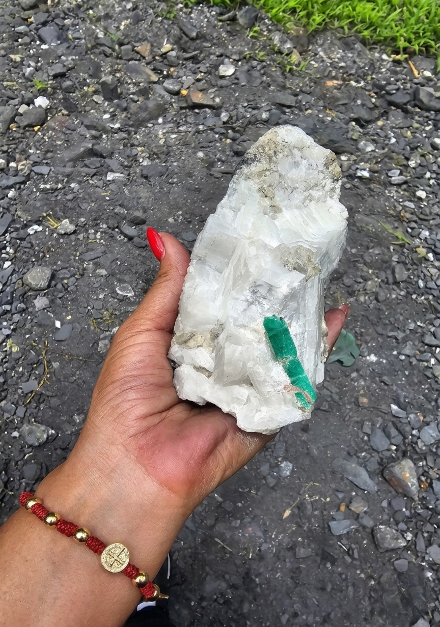 From Rock to Ring: How an Emerald Actually Comes Into Being