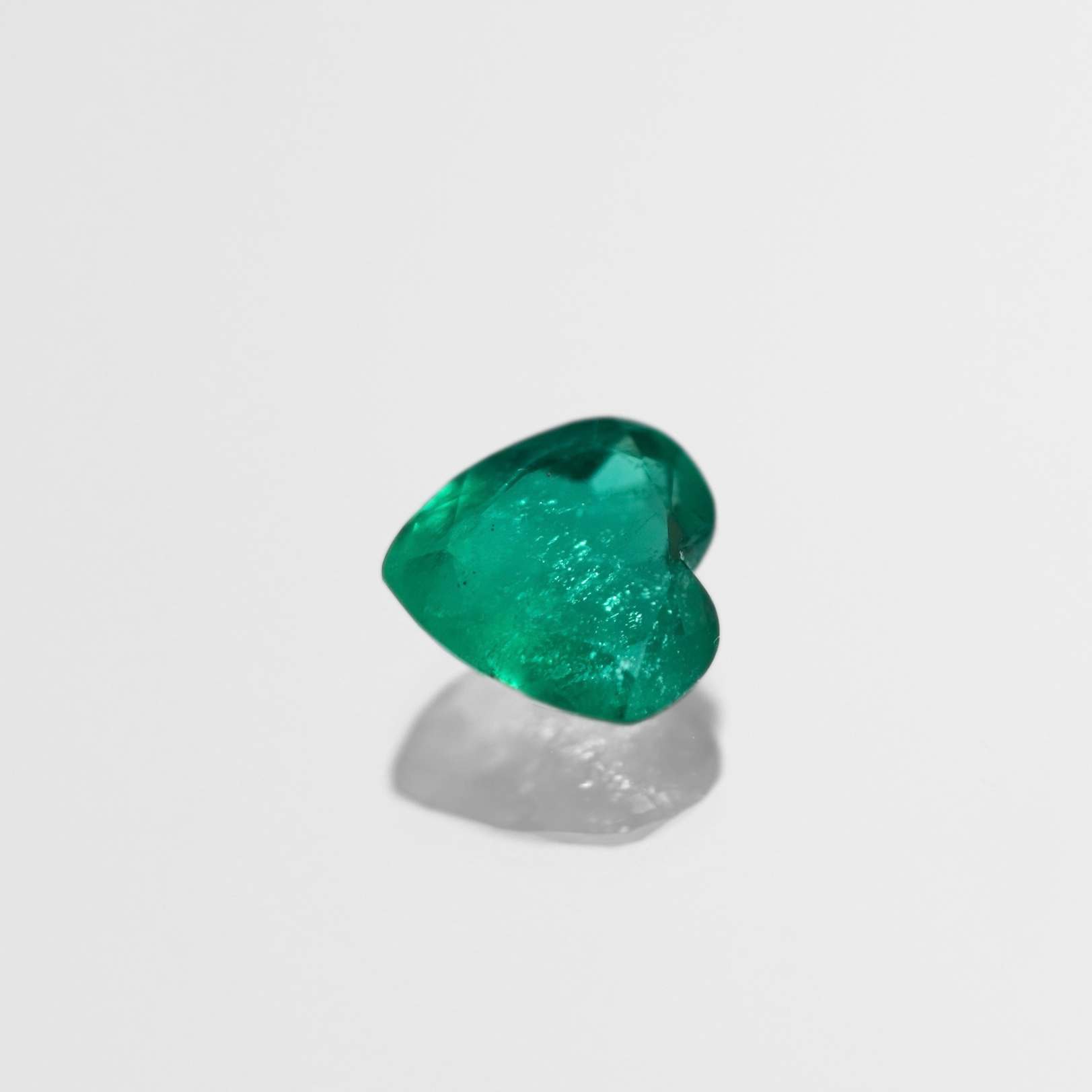 1,94 ct Muzo Heart Cut