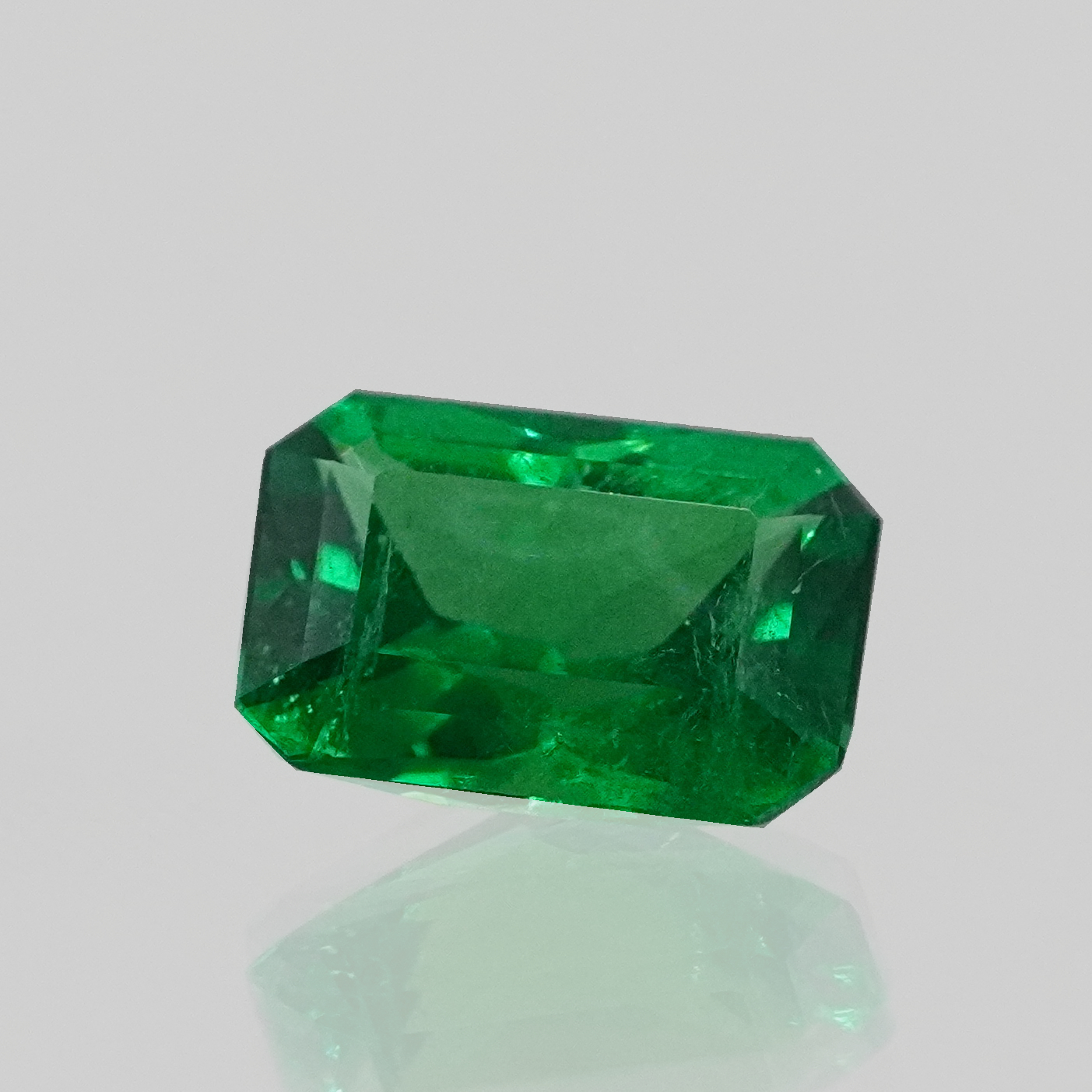 1,30 ct Muzo Trillon Cut