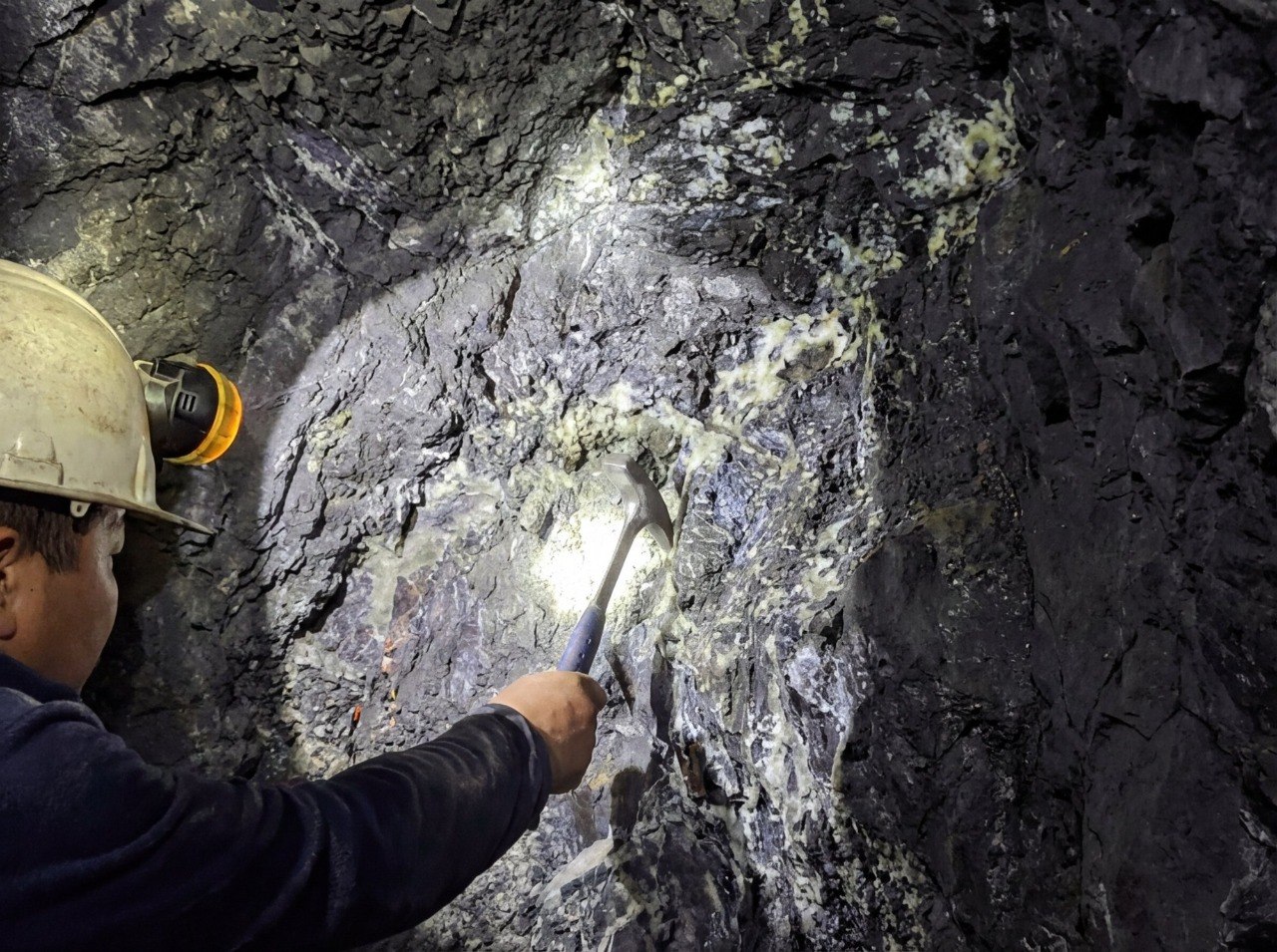 100% Colombian Emeralds